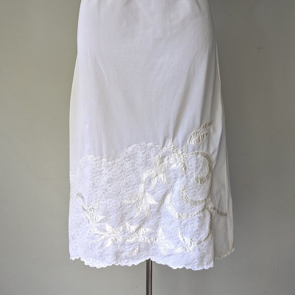 vtg DEENA lingerie heavily applique lace embroidered scalloped hem skirt slip